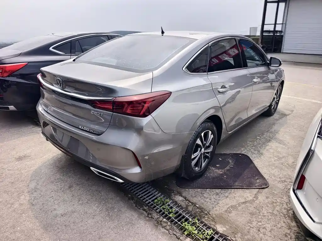 Changan Eado — миниатюра 12