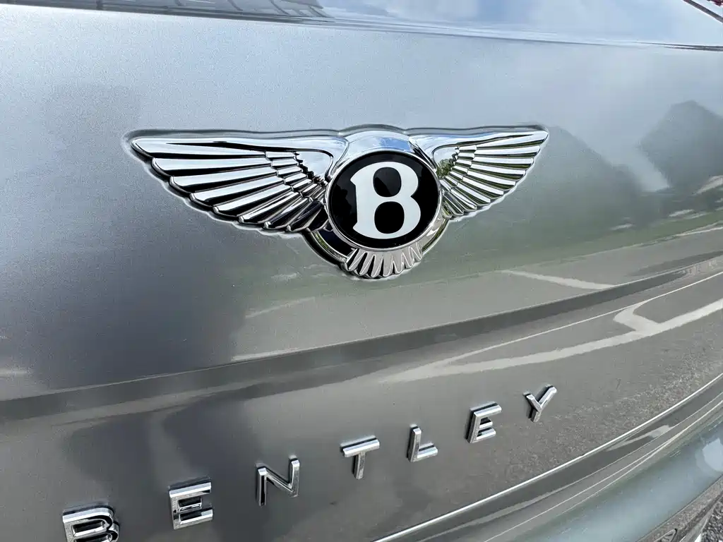 Bentley Flying Spur — миниатюра 8