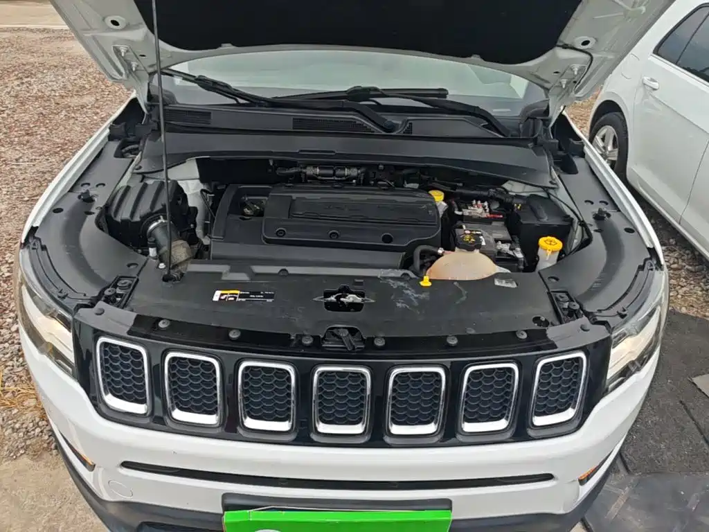 Jeep Compass — миниатюра 20