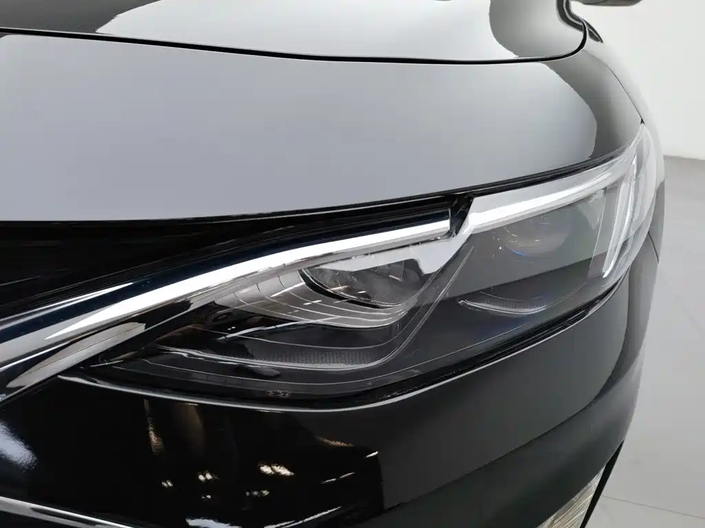 Chevrolet Malibu XL — миниатюра 7