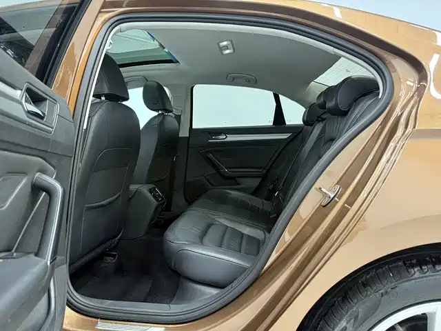 Volkswagen Lamando — миниатюра 8