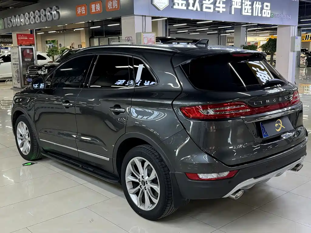 Lincoln MKC — миниатюра 6