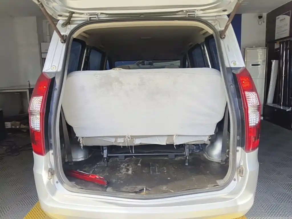 Wuling Hongguang — миниатюра 19