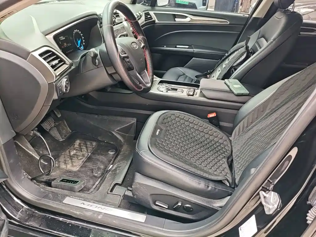 Ford Mondeo — миниатюра 15