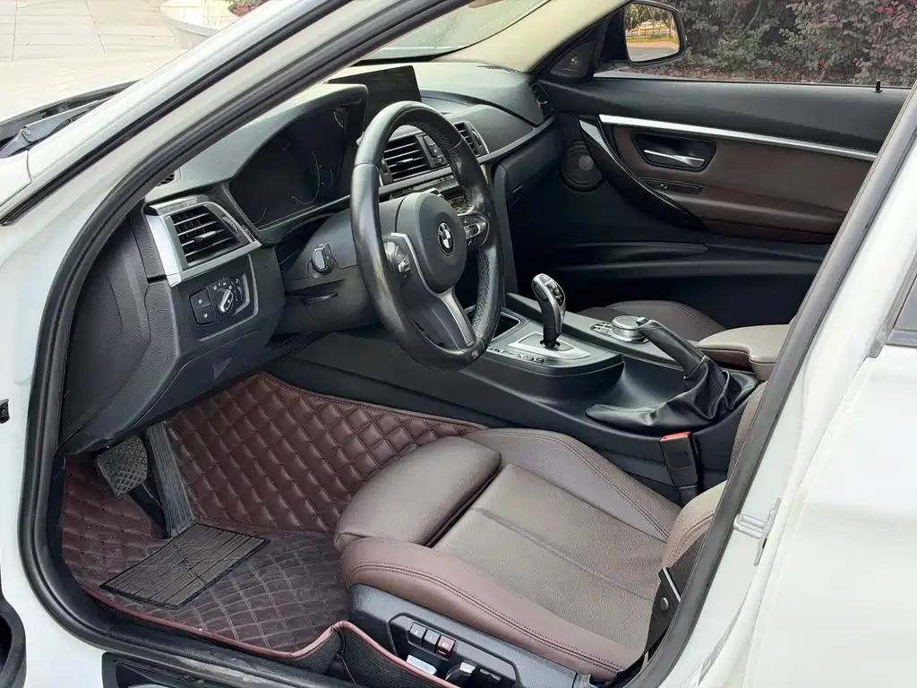BMW 3 Series — миниатюра 8