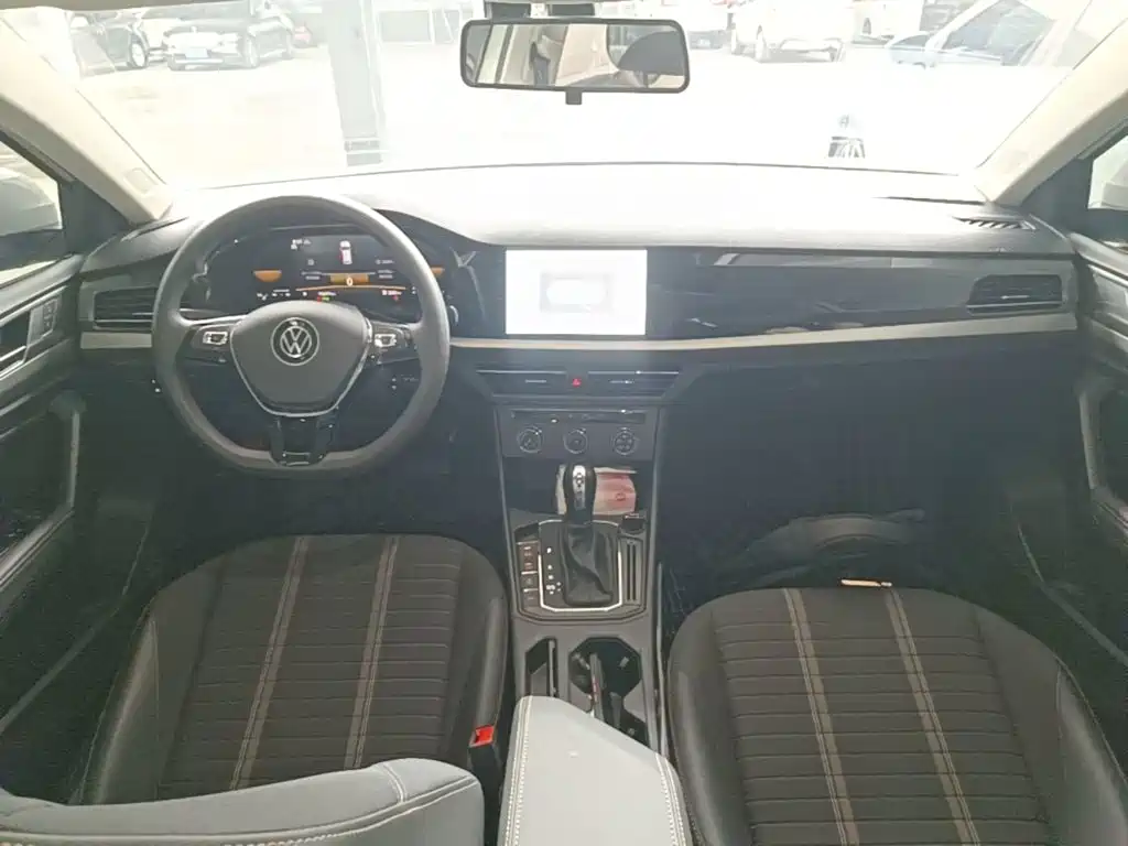 Volkswagen Lavida — миниатюра 10