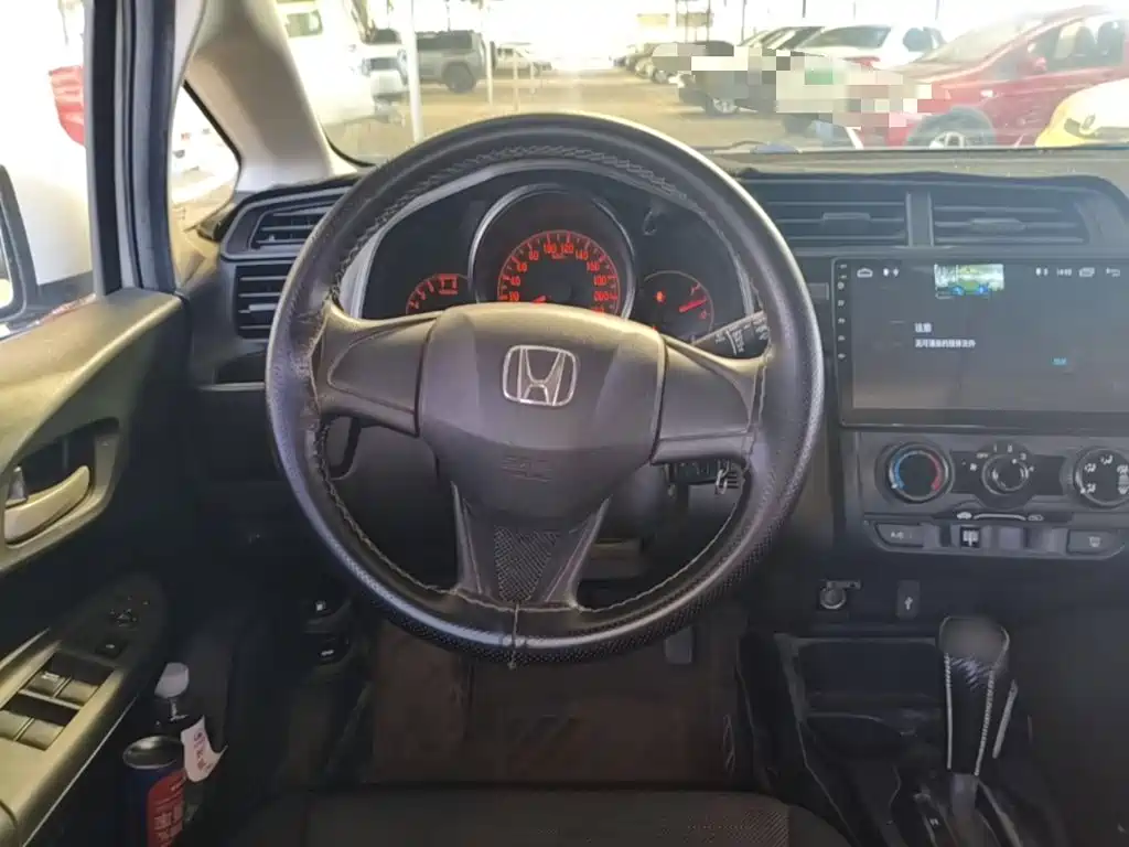 Honda Fit — миниатюра 15