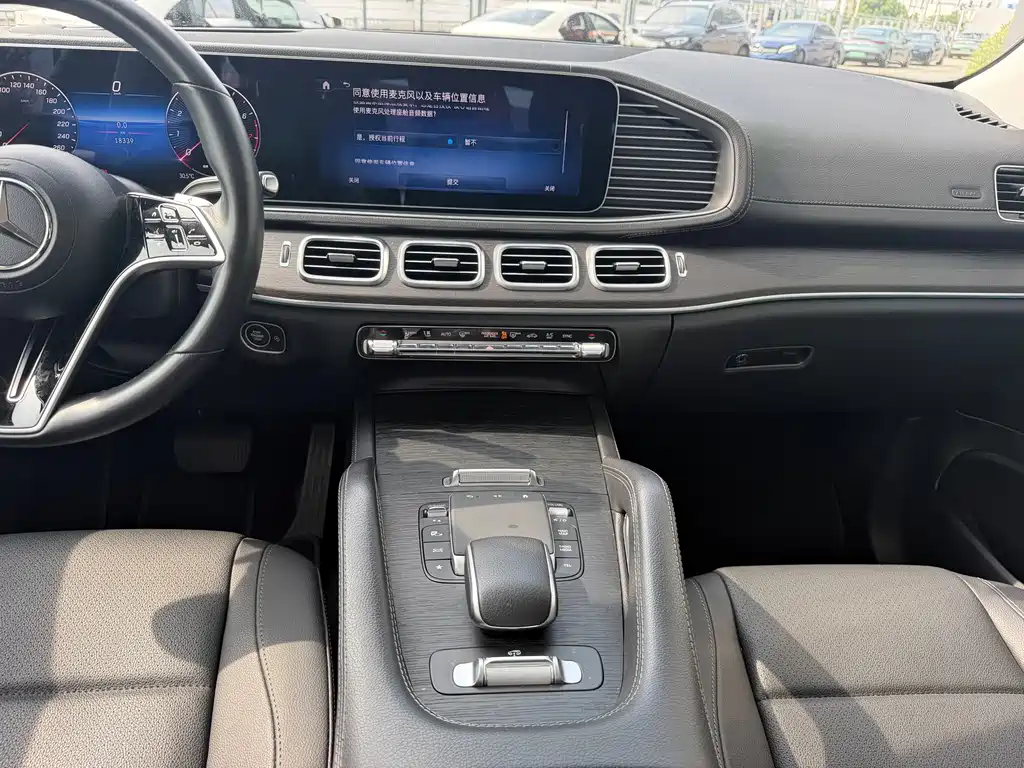 Mercedes-Benz GLE (Import) — миниатюра 16