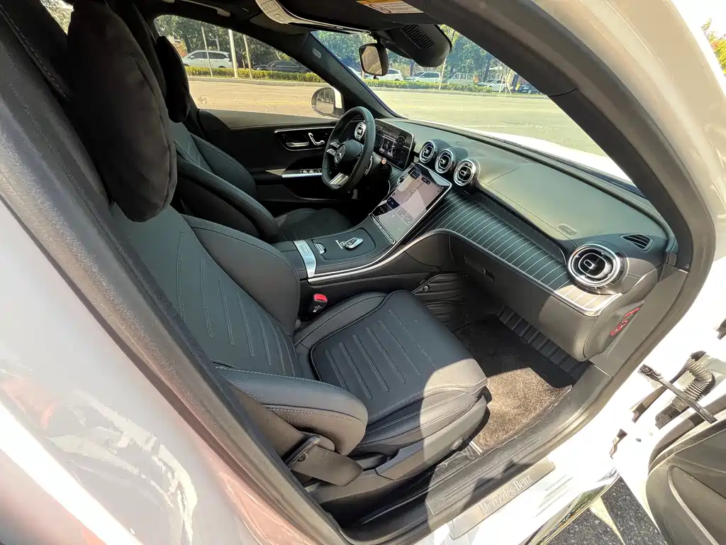 Mercedes-Benz C-Class — миниатюра 14
