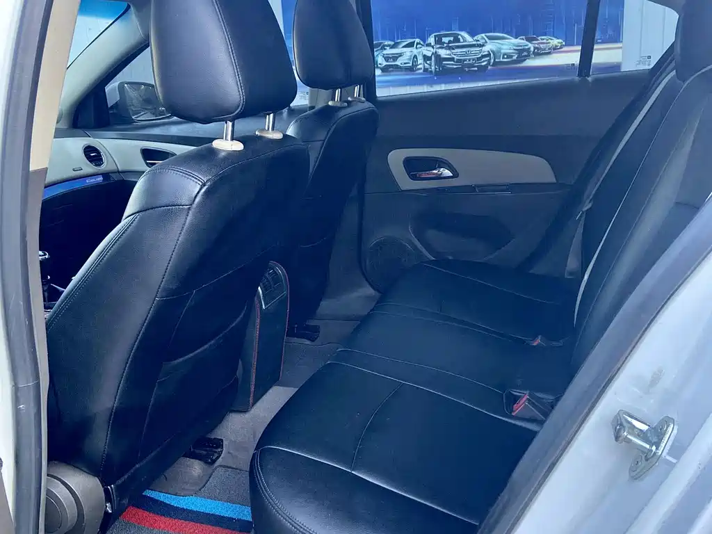 Chevrolet Cruze — миниатюра 5