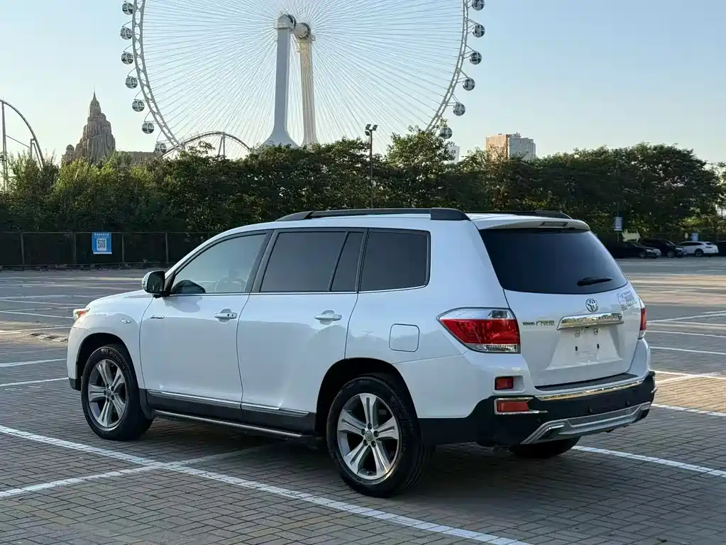 Toyota Highlander — миниатюра 4