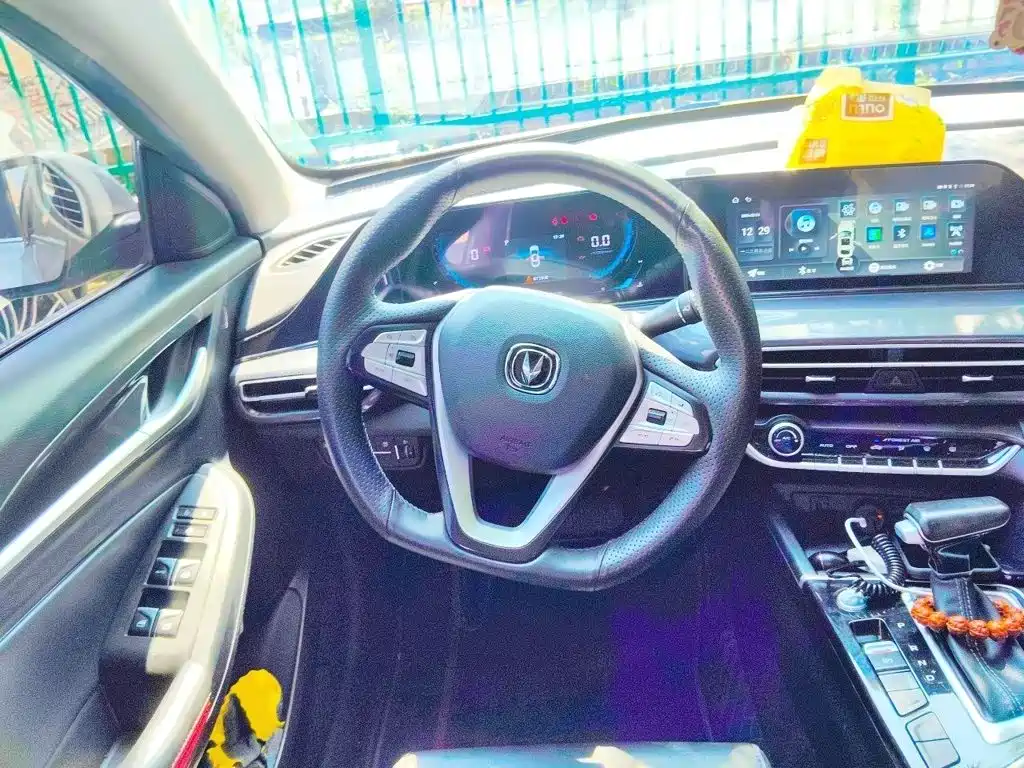 Changan Eado — миниатюра 3