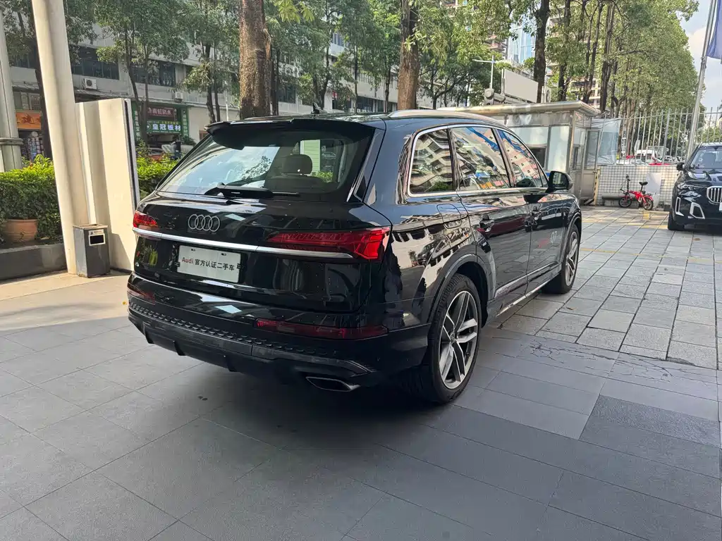 Audi Q7 — миниатюра 9