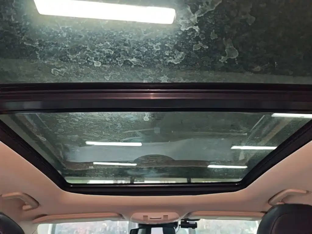 Ford Edge — миниатюра 18