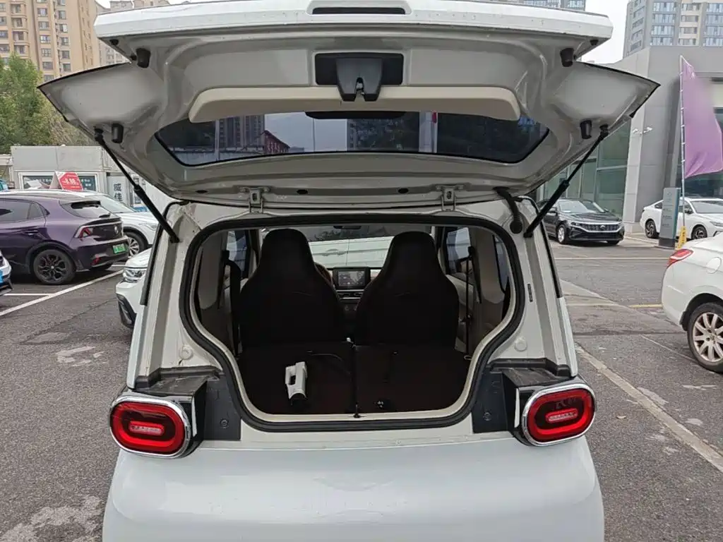 Wuling MINIEV — миниатюра 19