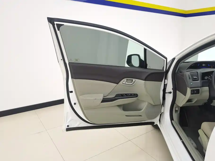 Honda Civic — миниатюра 7