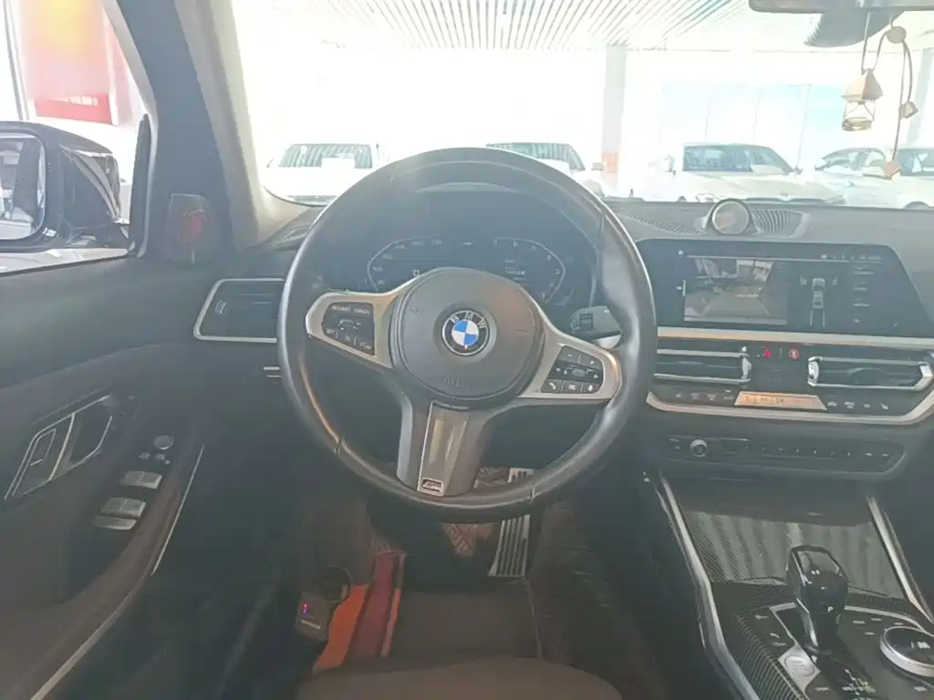 BMW 3 Series — миниатюра 11
