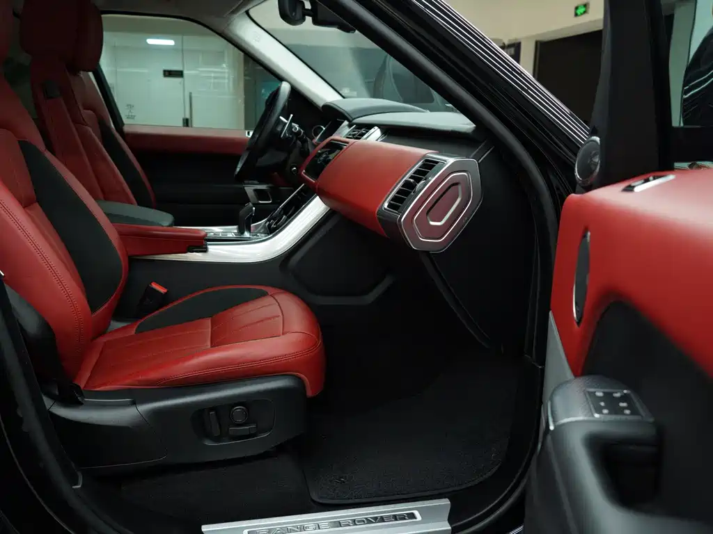 Land Rover Sport — миниатюра 7