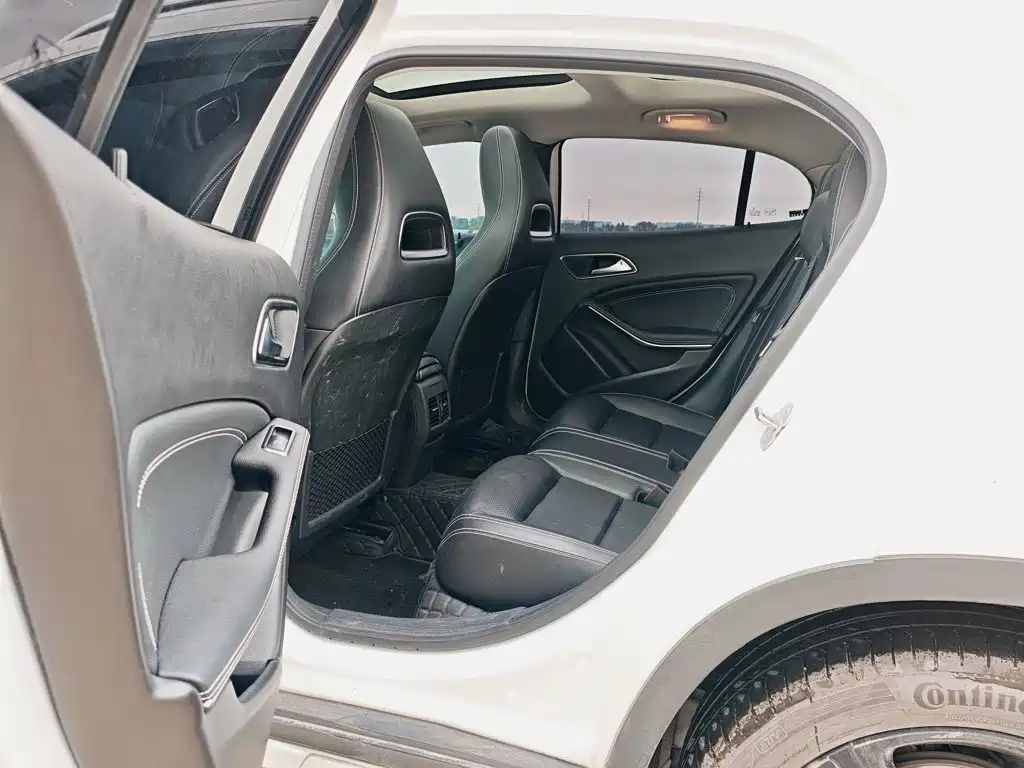 Mercedes-Benz GLA — миниатюра 17