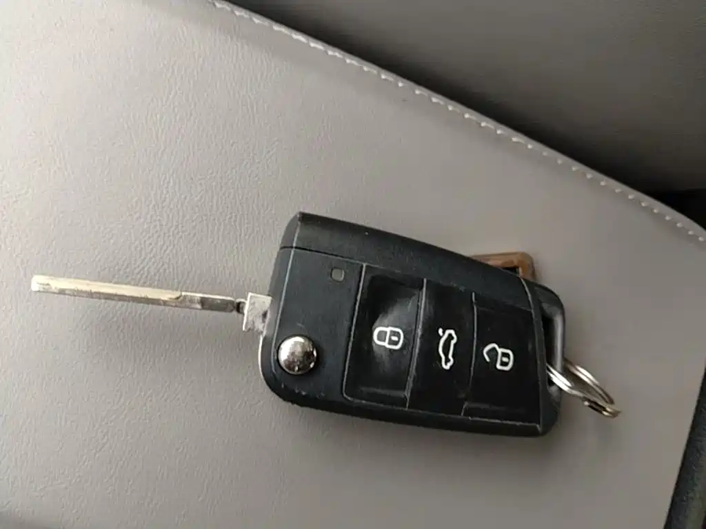 Volkswagen Lavida — миниатюра 9