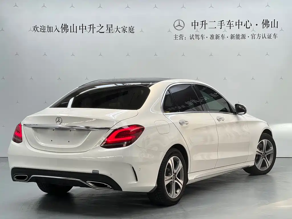 Mercedes-Benz C-Class — миниатюра 2