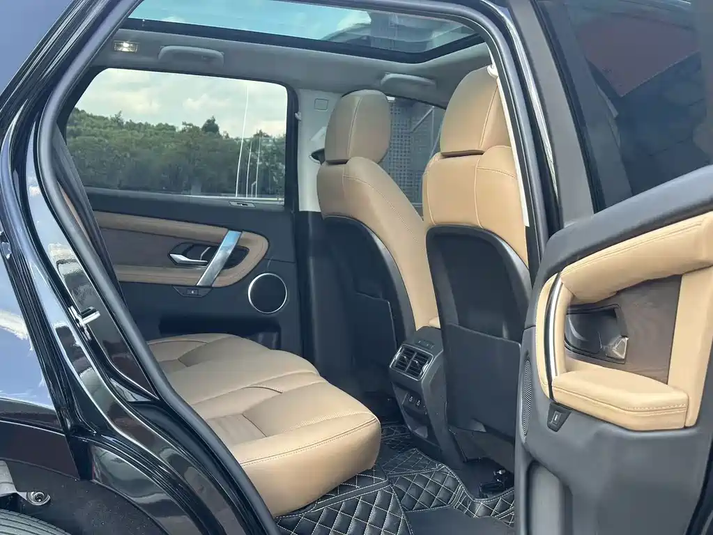 Land Rover Discovery Sport — миниатюра 13