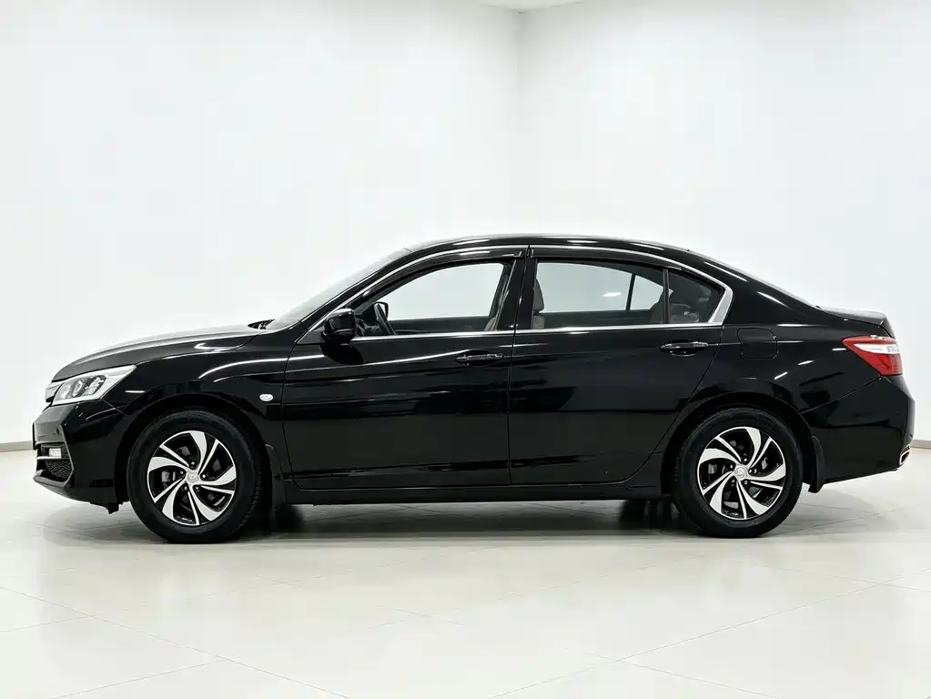 Honda Accord — миниатюра 14