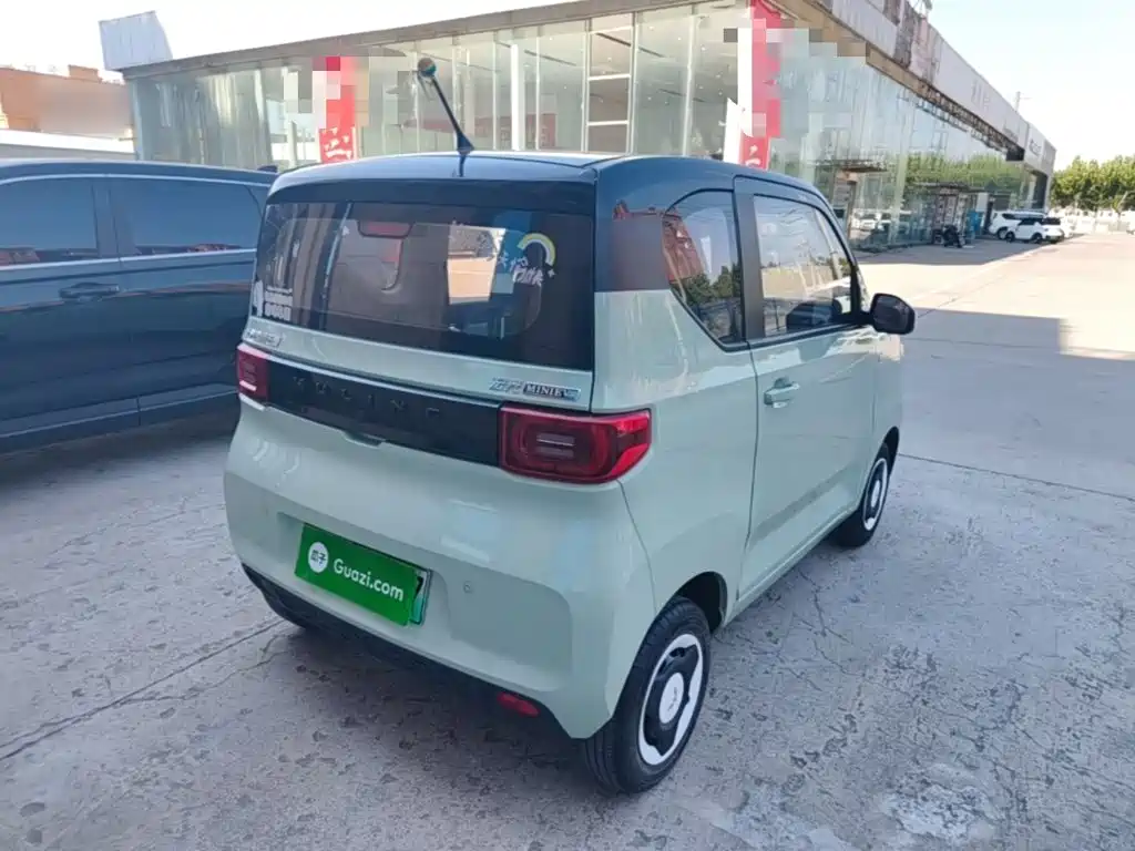 Wuling MINIEV — миниатюра 7