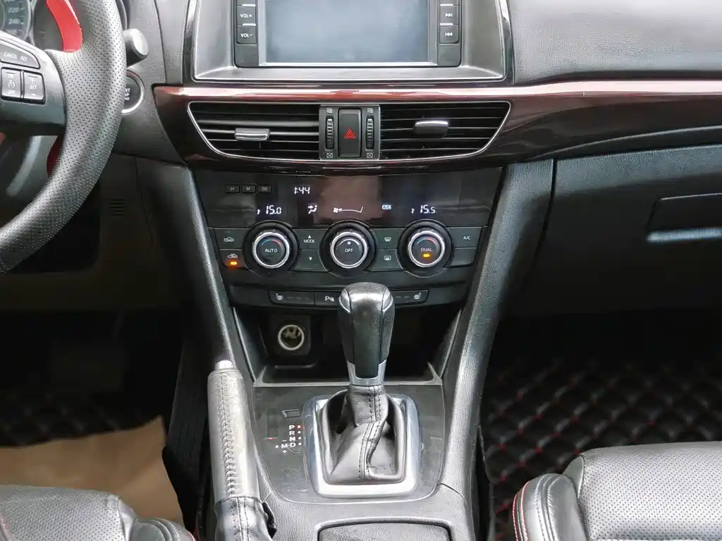 Mazda Atenza — миниатюра 17