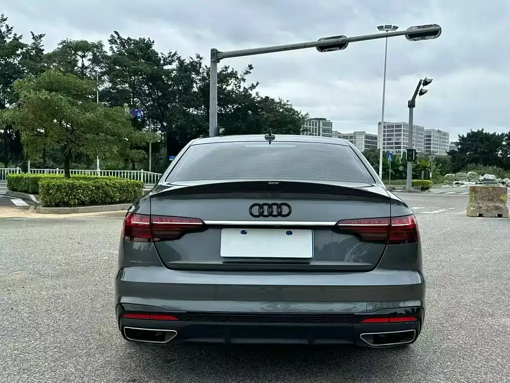 Audi A4L — миниатюра 5