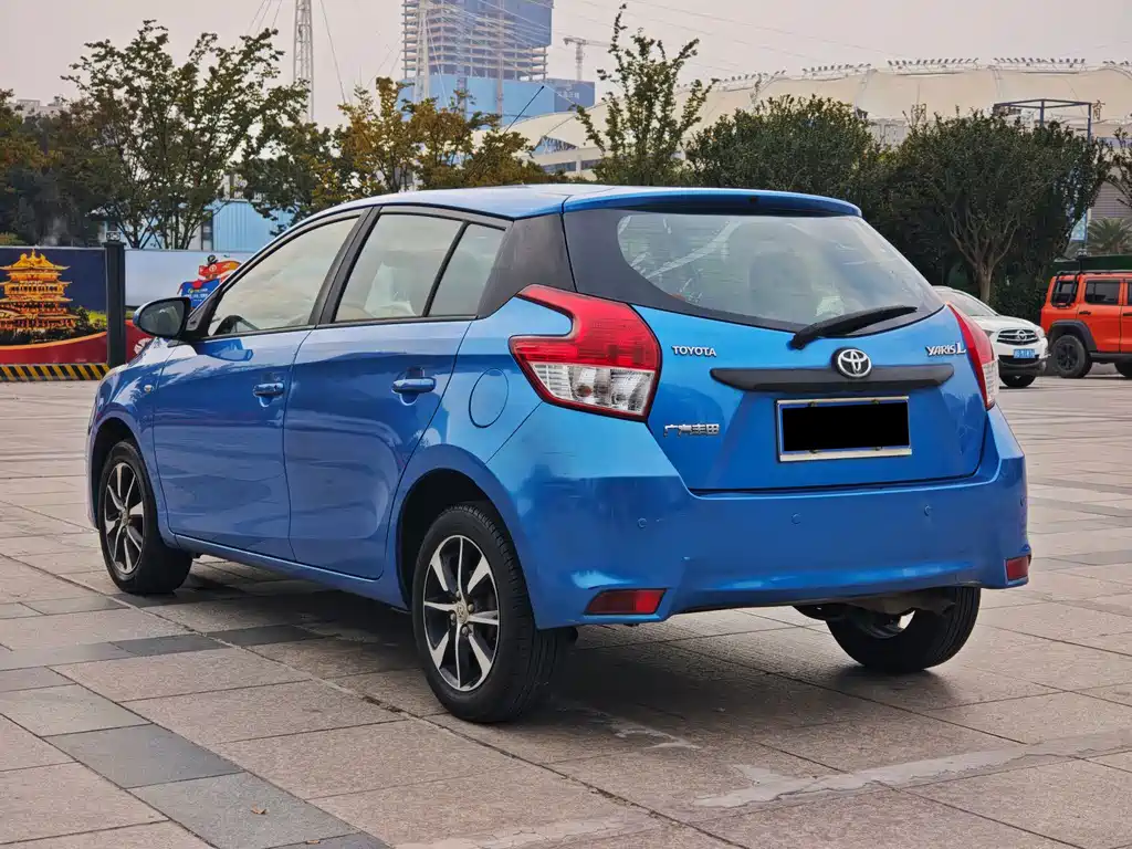 Toyota Yaris L — миниатюра 7