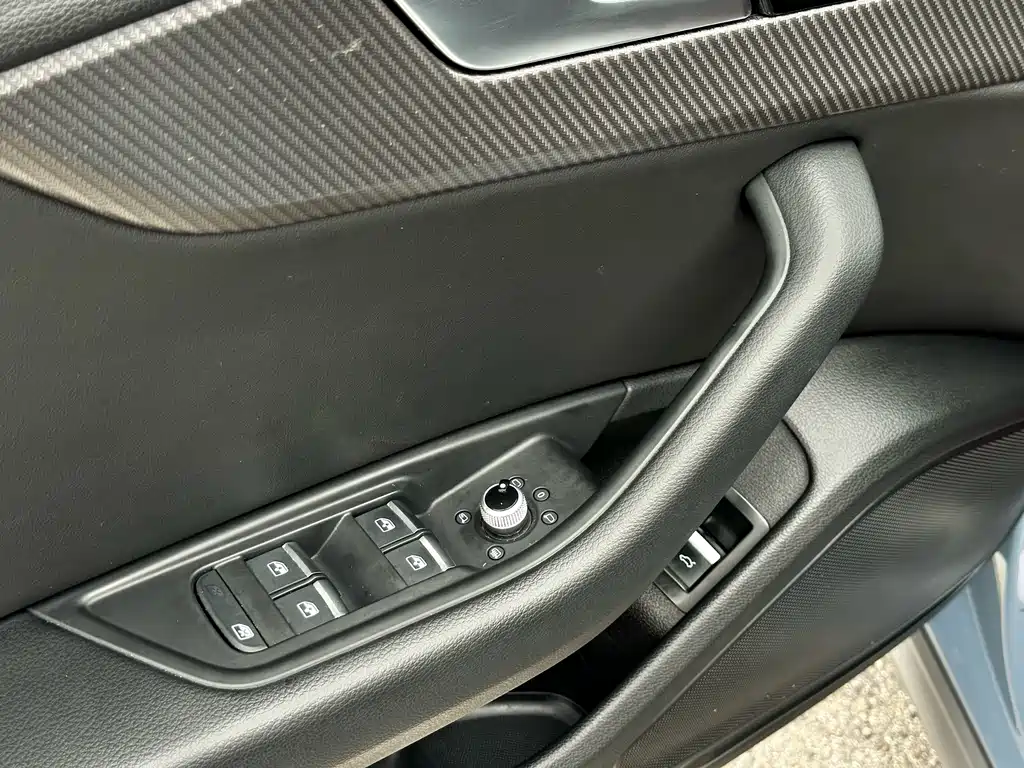 Audi A4L — миниатюра 12