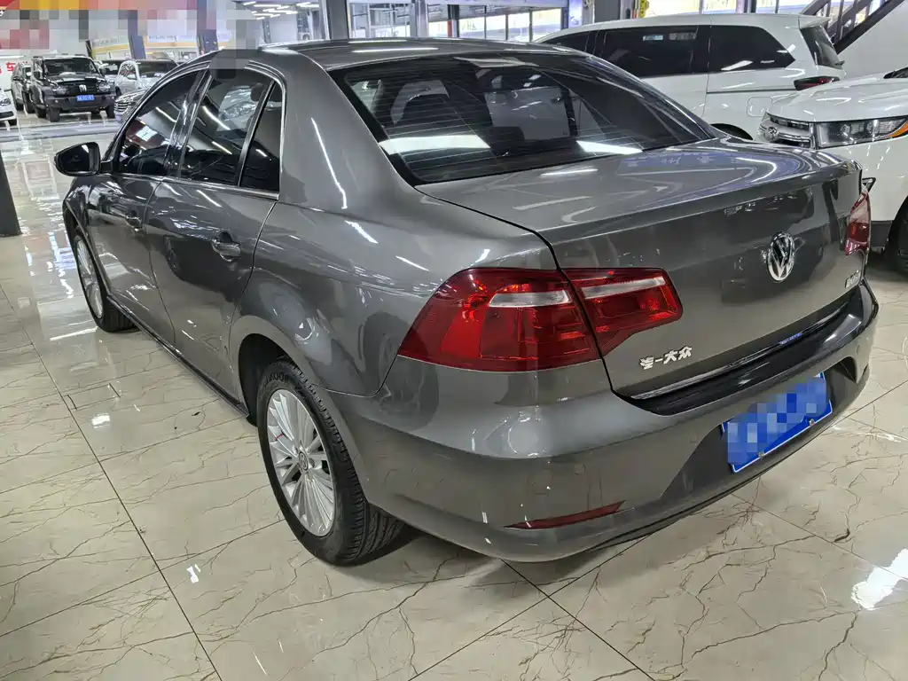 Volkswagen Bora — миниатюра 4