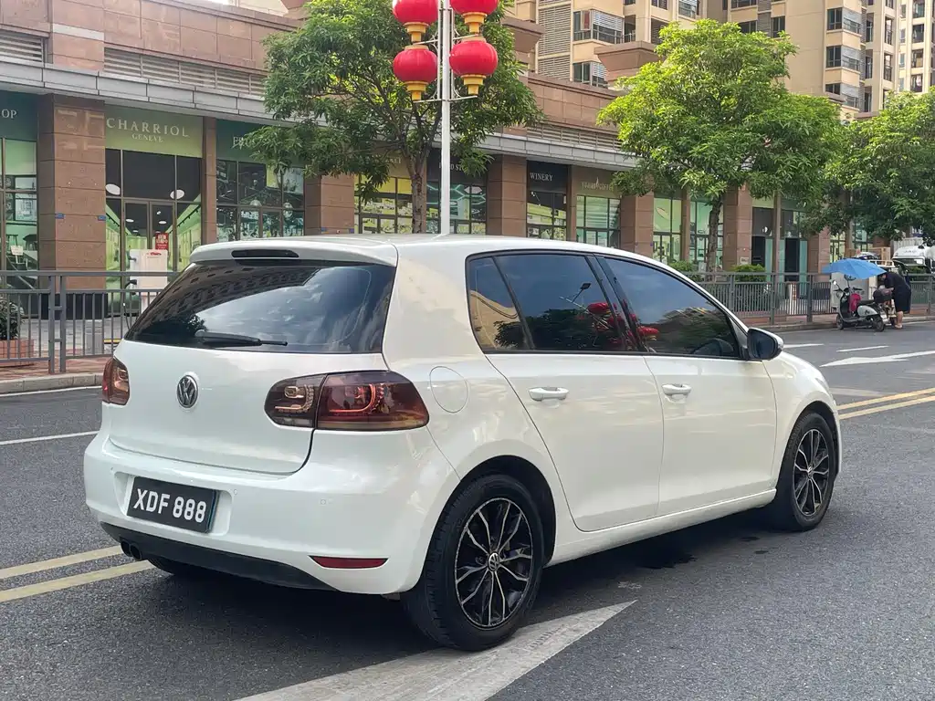 Volkswagen Golf — миниатюра 6