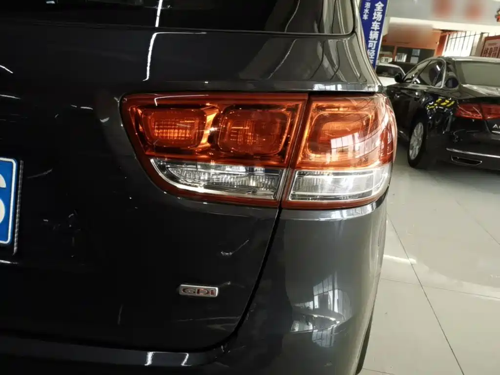 Kia Sorento — миниатюра 8