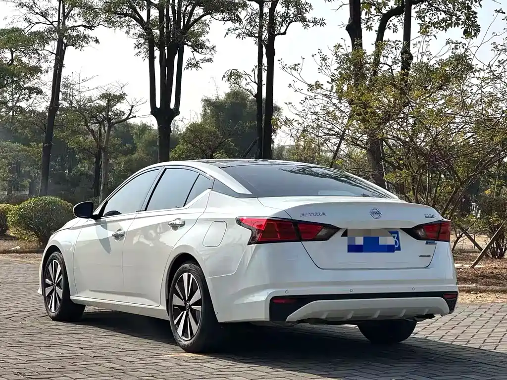 Nissan Teana — миниатюра 5