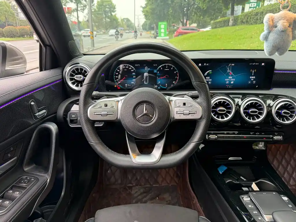 Mercedes-Benz A-Class — миниатюра 14