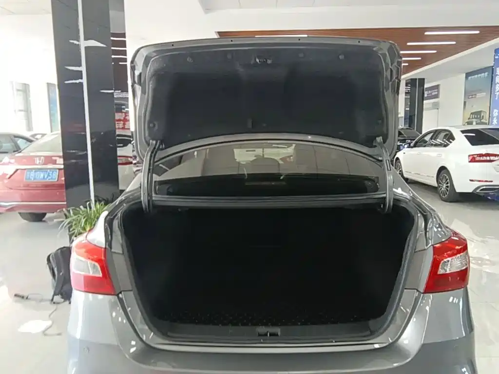Nissan Sylphy — миниатюра 19