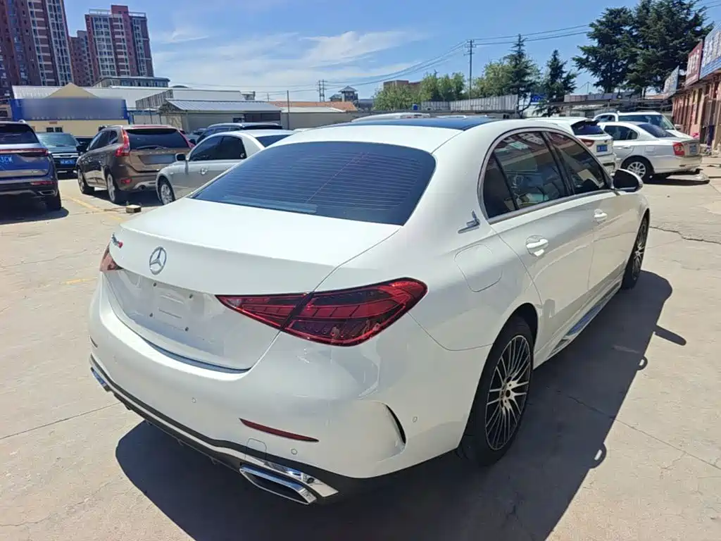 Mercedes-Benz C-Class — миниатюра 7