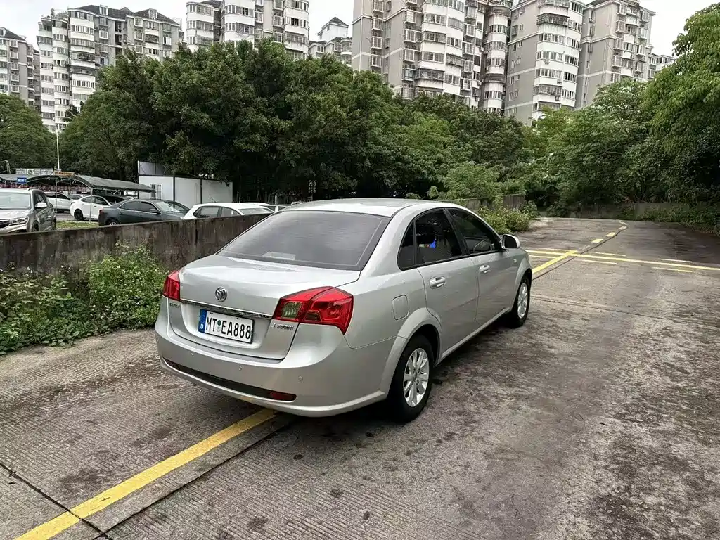 Buick Excelle 2013 1.5L AT