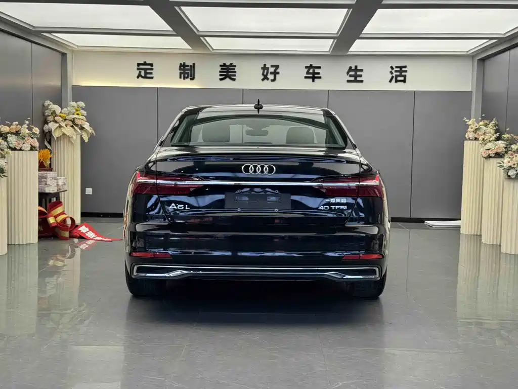Audi A6L 2023 40 TFSI Luxury