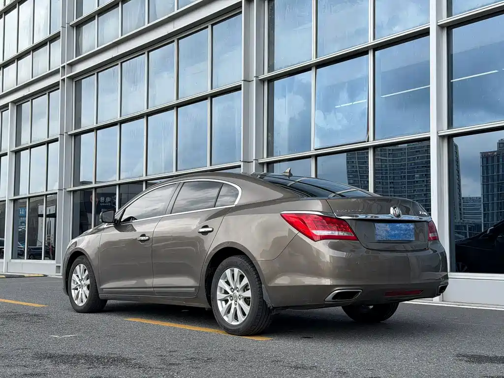 Buick LaCrosse — миниатюра 4