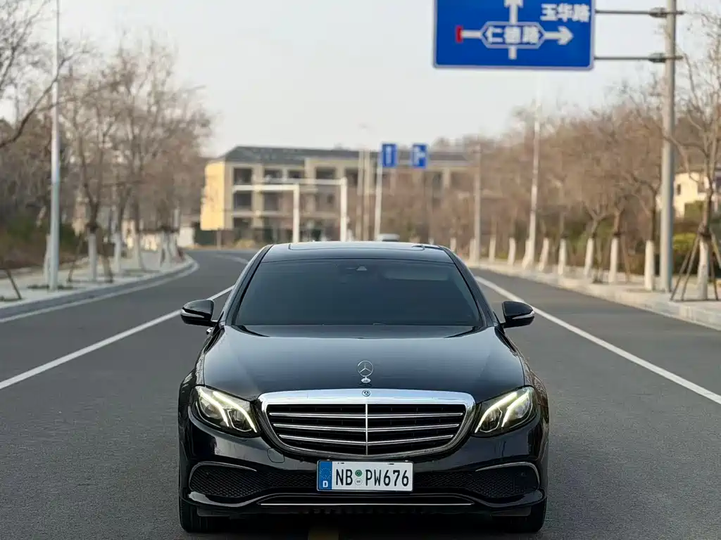 Mercedes-Benz E-Class E 2016 E 200 L Sport
