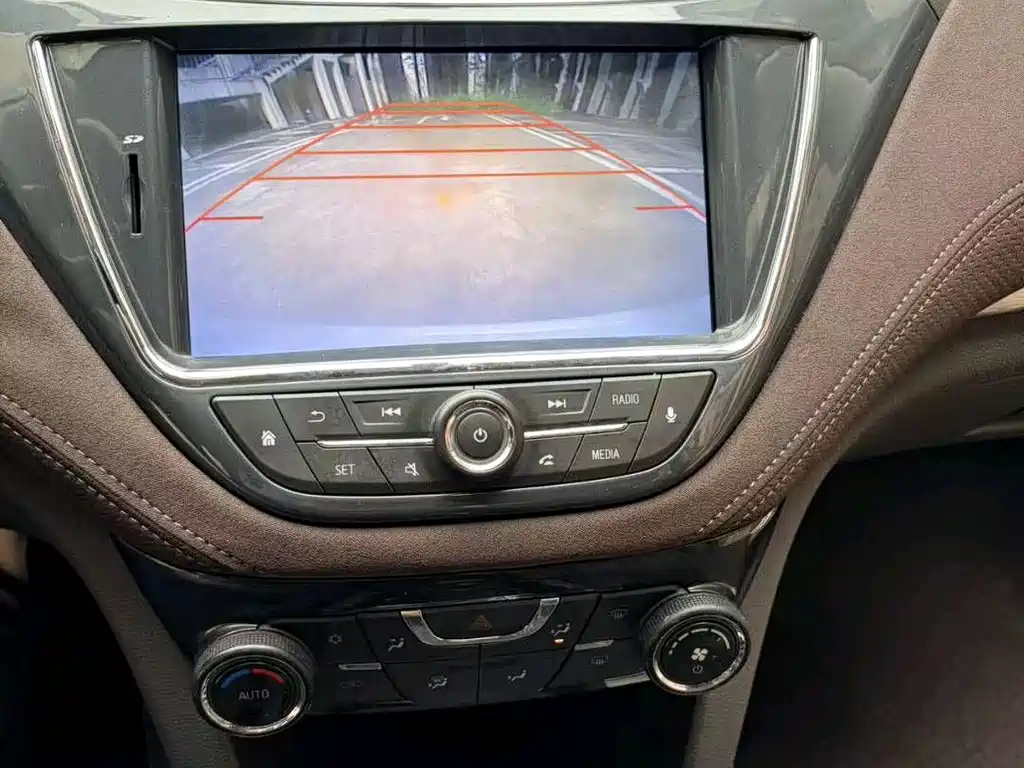 Chevrolet Malibu — миниатюра 6