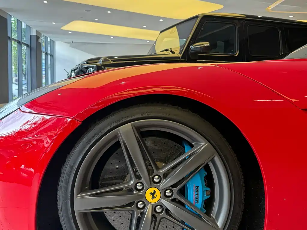 Ferrari F12berlinetta 2013 6.3L