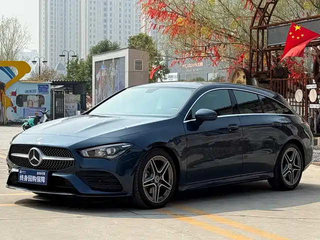 MERCEDES-BENZ CLA