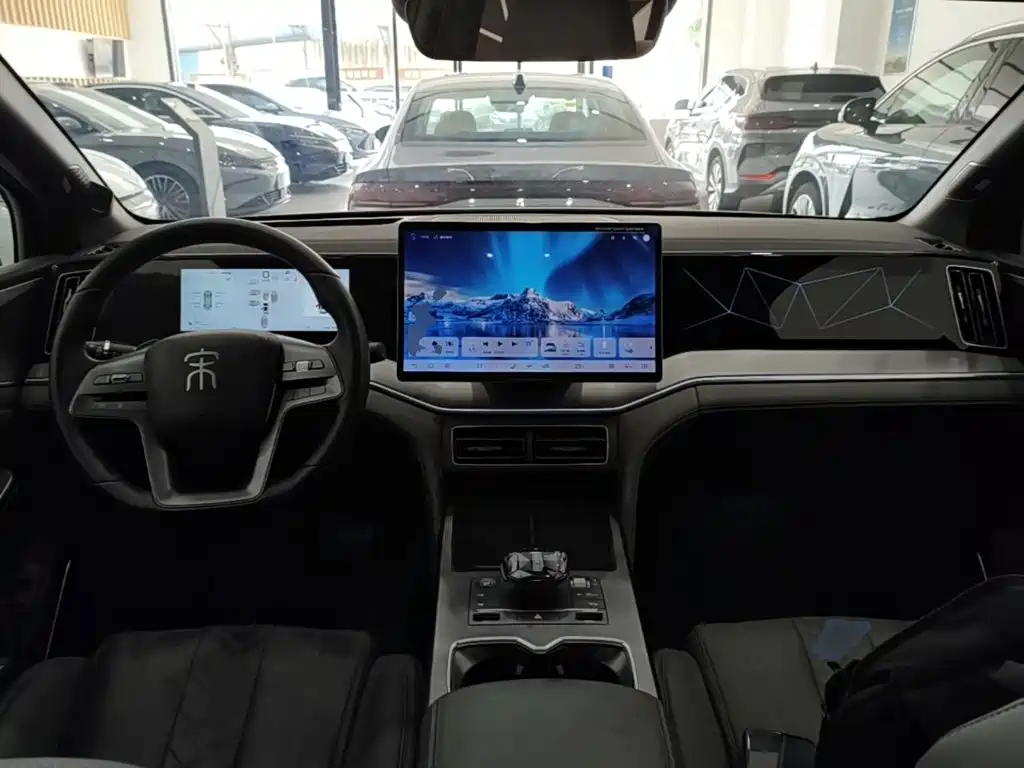 BYD L DM-i — миниатюра 10