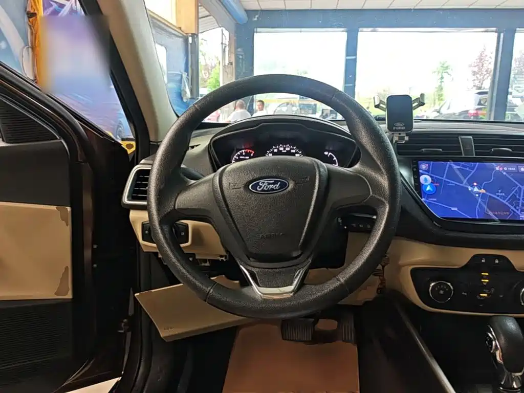 Ford Escort — миниатюра 11