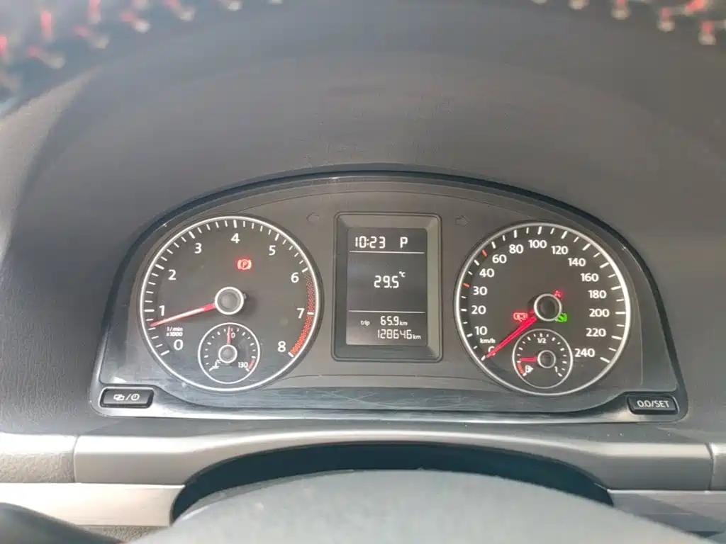 Volkswagen Touran — миниатюра 12