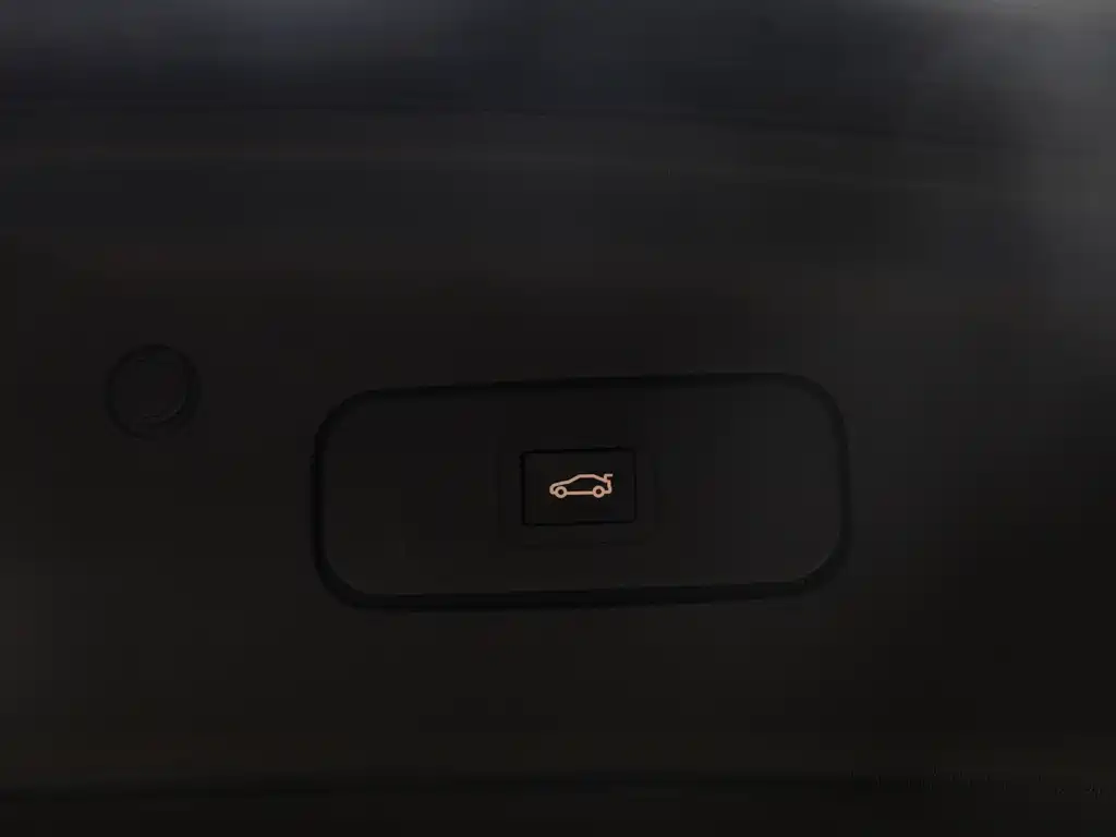 Nissan Patrol — миниатюра 17